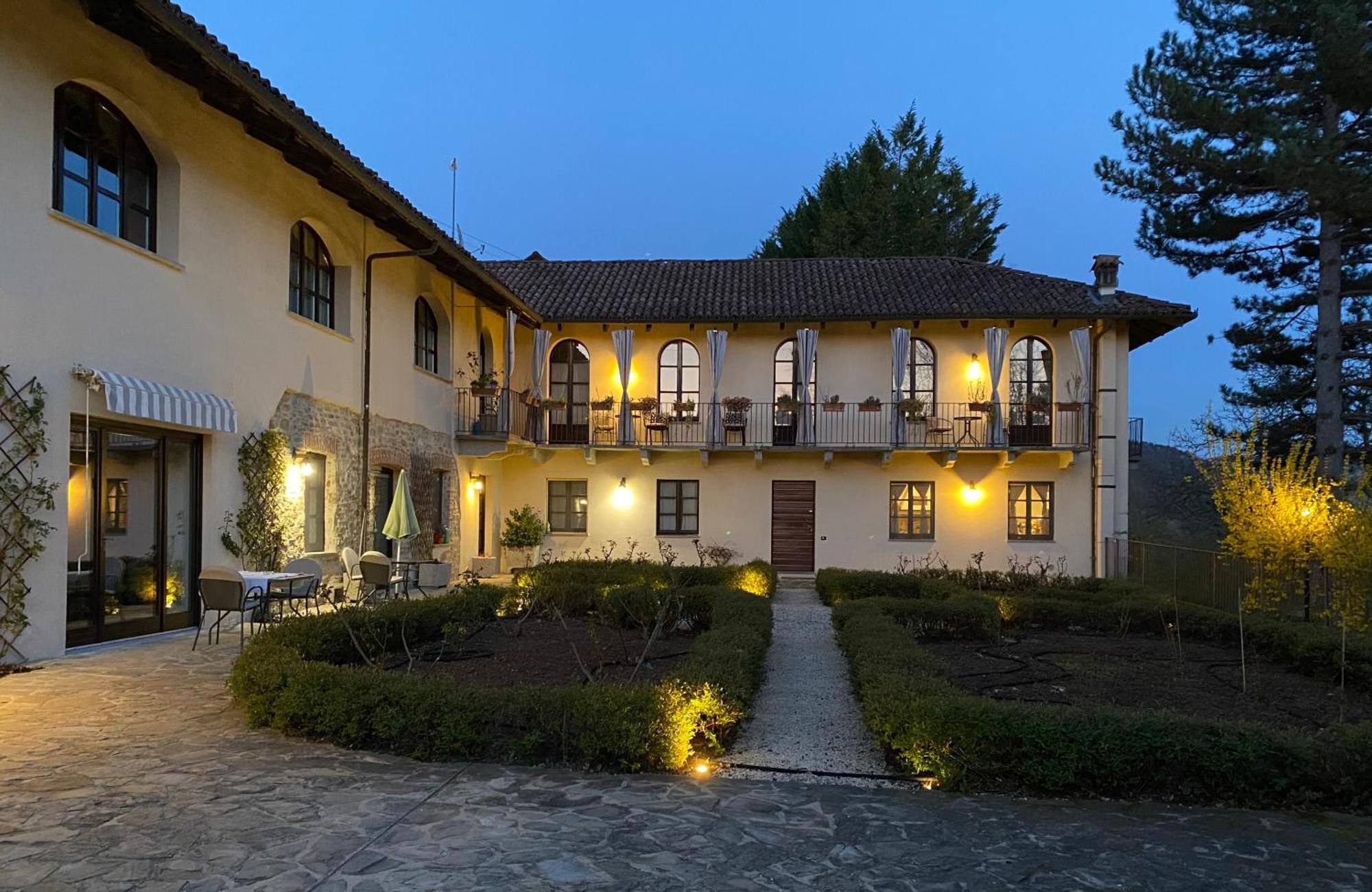 Hotel Le Stanze Della Musica Borgomale Exterior foto